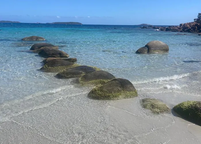 Piscine Porto Vecchio U Mateliciu * Lecci