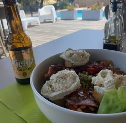 Piscine Porto Vecchio U Mateliciu ليسي